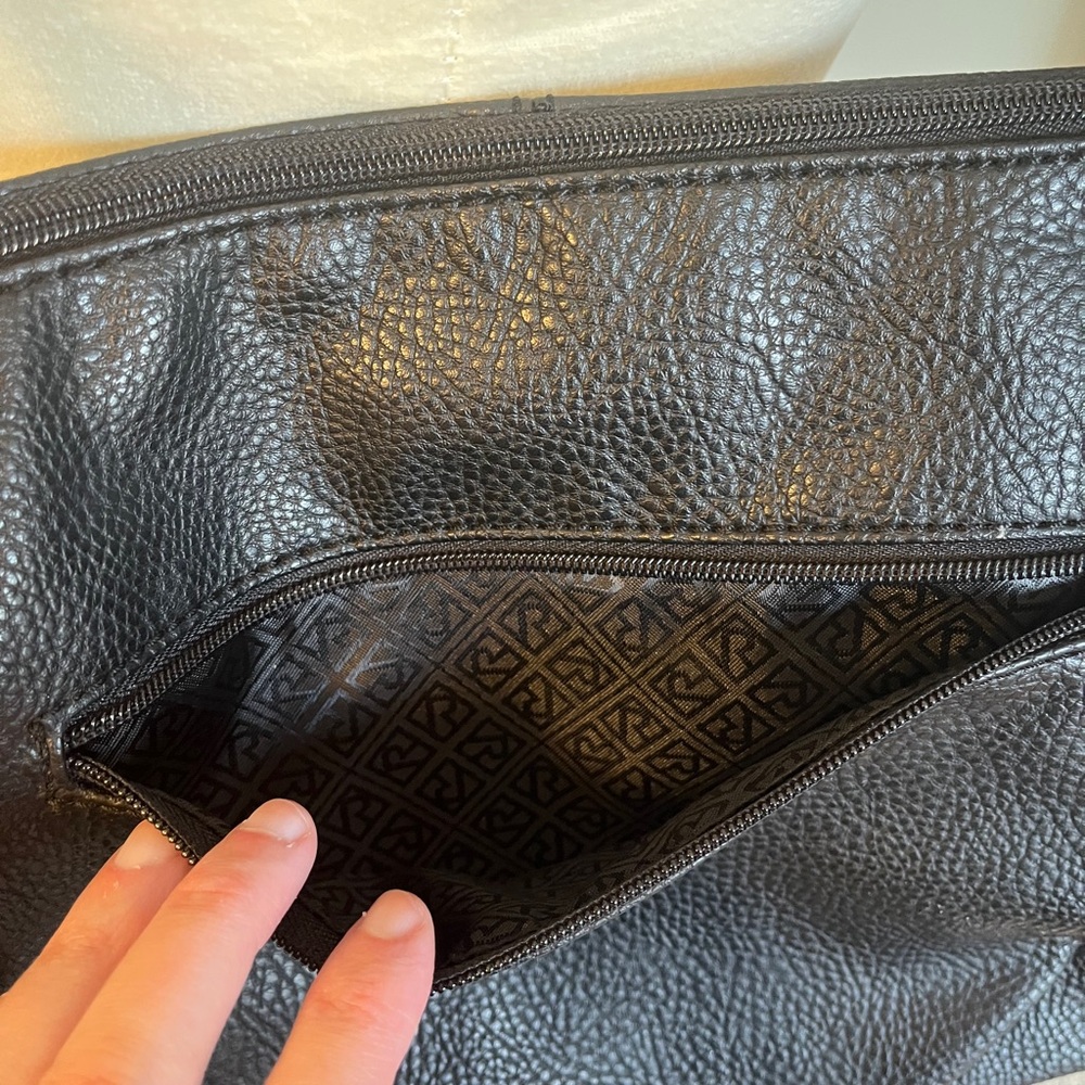 Women’s Relic Black shoulder Purse - Picture 3 of 12